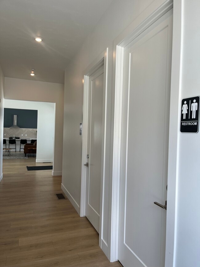 3917 N Cougar Ln, Unit Eagle Mountain Property in Eagle Mountain, UT - Building Photo - Building Photo