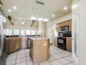 9830 East 119th Pl S in Bixby, OK - Foto de edificio - Building Photo