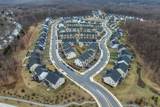 Cedar Creek Singles in Columbia, MD - Building Photo - Building Photo