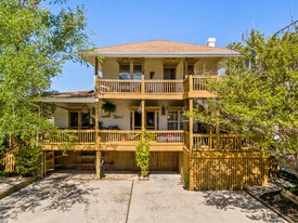 511 Channel Dr N, Unit Boho Beach Hideaway Unit in Wrightsville Beach, NC - Building Photo