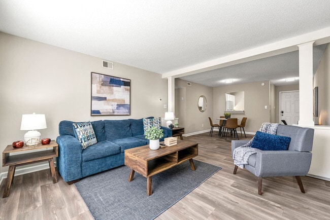 987 Collier Rd NW, Unit SI FL1-ID1388425P in Atlanta, GA - Foto de edificio - Building Photo