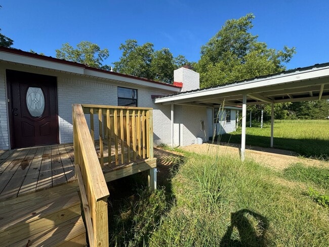 property at 1216 Reeves Rd