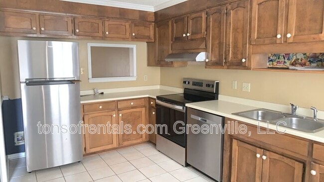 22 Somersett Dr in Spartanburg, SC - Building Photo - Building Photo