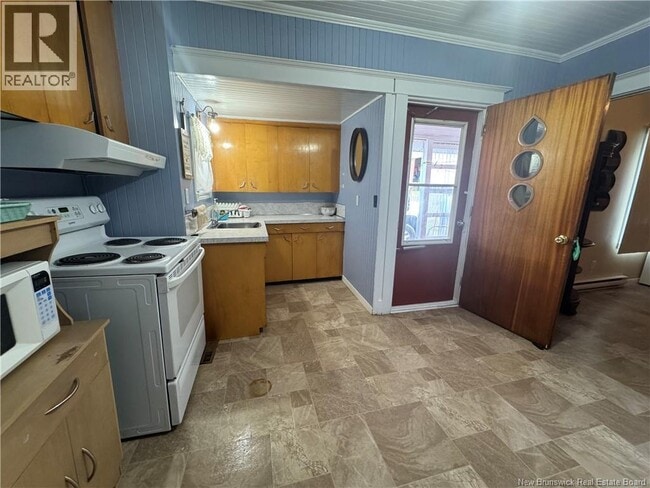 89 Rue Principale in Ste-Anne-de-Madawaska, NB - Building Photo - Building Photo