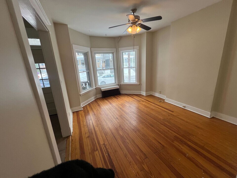 28 Columbia St in Schenectady, NY - Building Photo