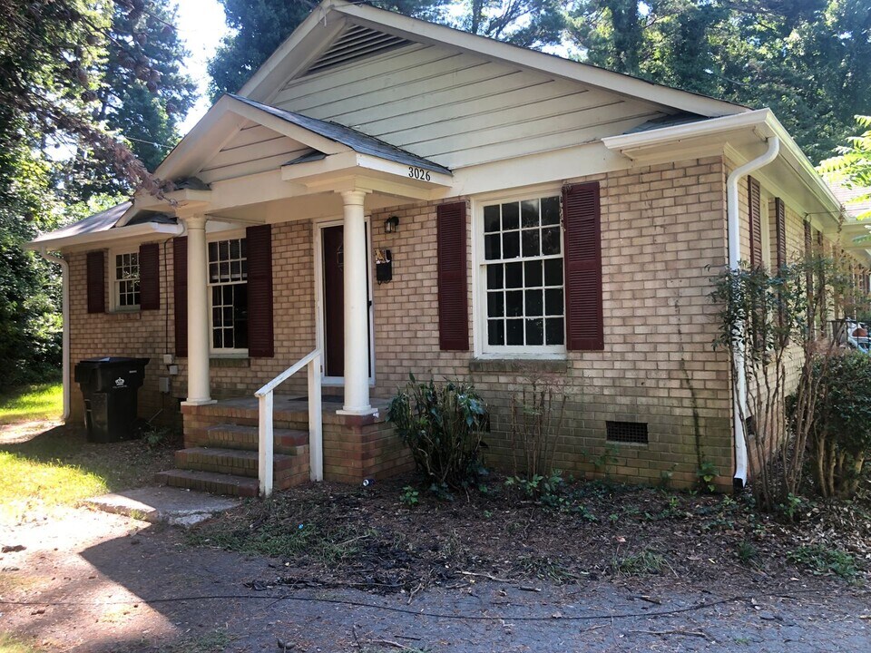 3024 Amity Garden Ct in Charlotte, NC - Building Photo