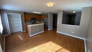 13104 Lexington Summit St in Orlando, FL - Building Photo - Building Photo