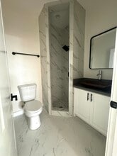 5875 Towne Ave in Los Angeles, CA - Building Photo - Building Photo