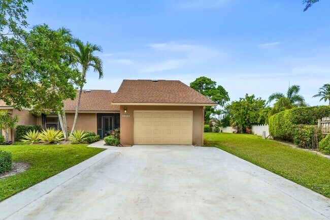 11837 Donlin Dr in Wellington, FL - Building Photo - Building Photo
