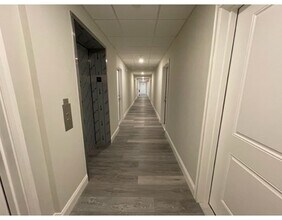 180 Shirley Ave-Unit -309 in Revere, MA - Building Photo - Building Photo