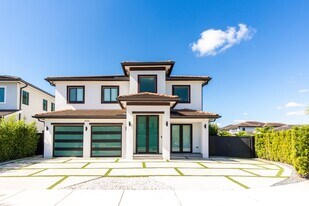 2030 SW 145th Ave in Miami, FL - Building Photo