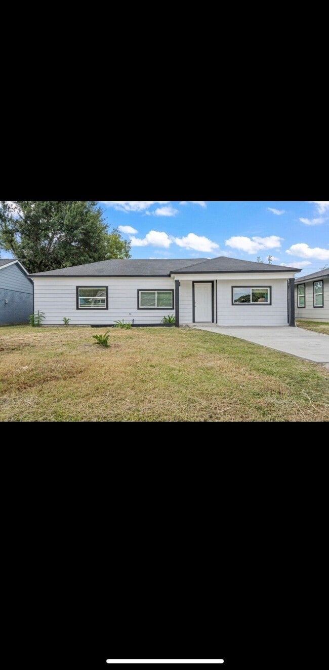 10602 Buffum St in Houston, TX - Building Photo - Building Photo