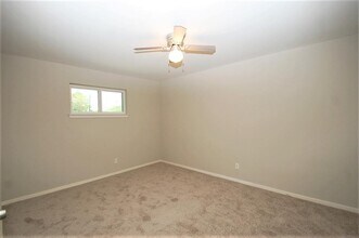 9733 Neuens Rd in Houston, TX - Building Photo - Building Photo