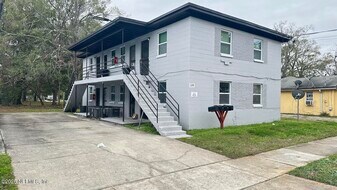 1124 W 25th St in Jacksonville, FL - Building Photo