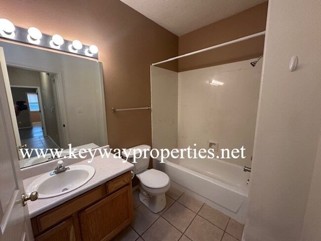 10420 Gutierrez Rd NE in Albuquerque, NM - Foto de edificio - Building Photo