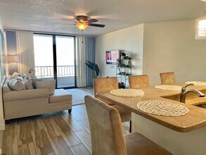 3851 Boardwalk in Atlantic City, NJ - Building Photo - Building Photo