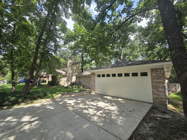 property at 21 N Waxberry Rd