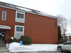 113 Cluff Crossing Rd in Salem, NH - Building Photo - Building Photo