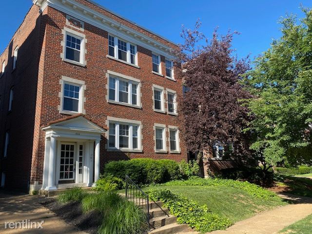 6310 Northwood Ave in Clayton, MO - Building Photo