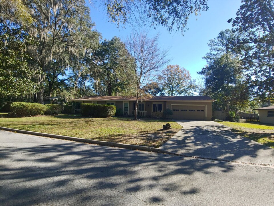 2925 NW 31 Terrace in Gainesville, FL - Building Photo