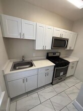570 Bloomfield Ave in Montclair, NJ - Building Photo - Building Photo