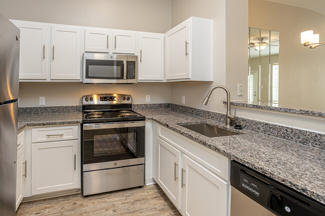 The Preserve Apartments in Gulfport, MS - Building Photo - Interior Photo