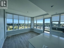 5380 Crooked Br Rd in Vancouver, BC - Building Photo