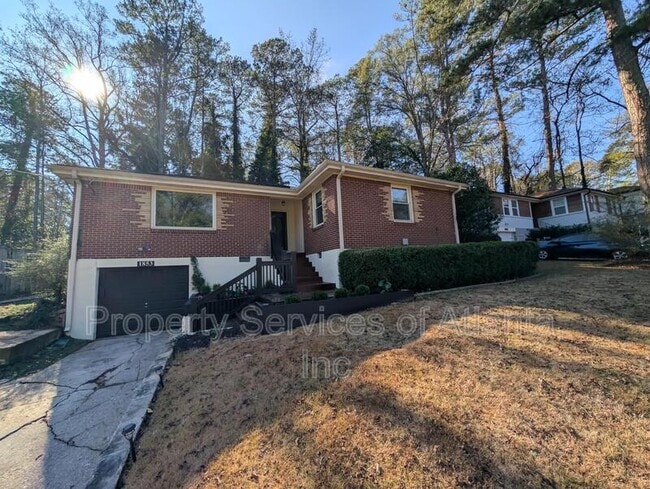 1853 Boulderview Dr SE in Atlanta, GA - Building Photo - Building Photo