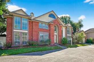 1535 Beaconshire in Houston, TX - Building Photo - Building Photo