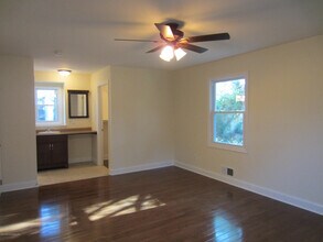 22 Lasatta Ave in Englishtown, NJ - Building Photo - Building Photo