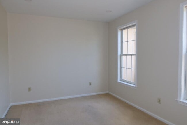 property at 1631 W Thistle Dr