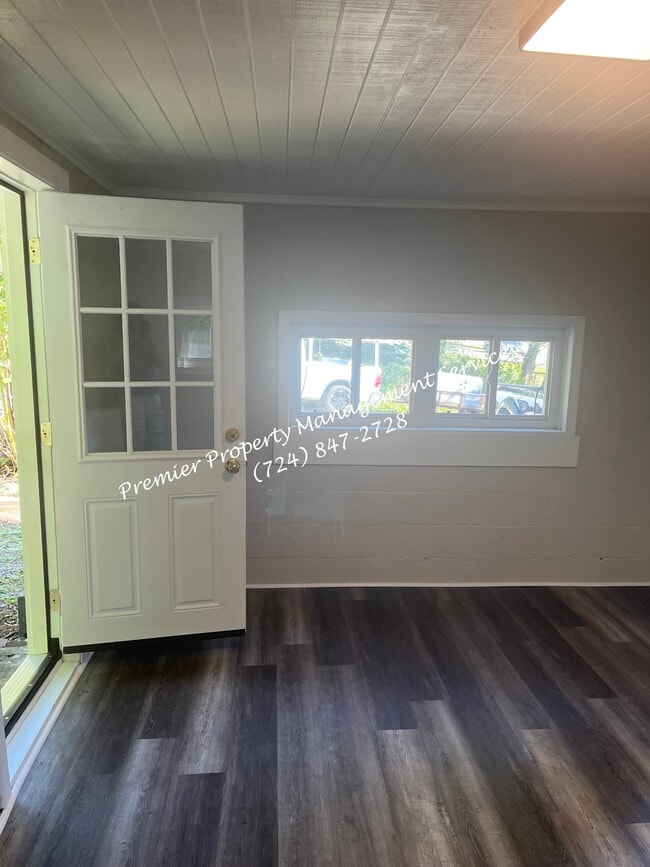 2727 9th Ave in Beaver Falls, PA - Building Photo - Building Photo