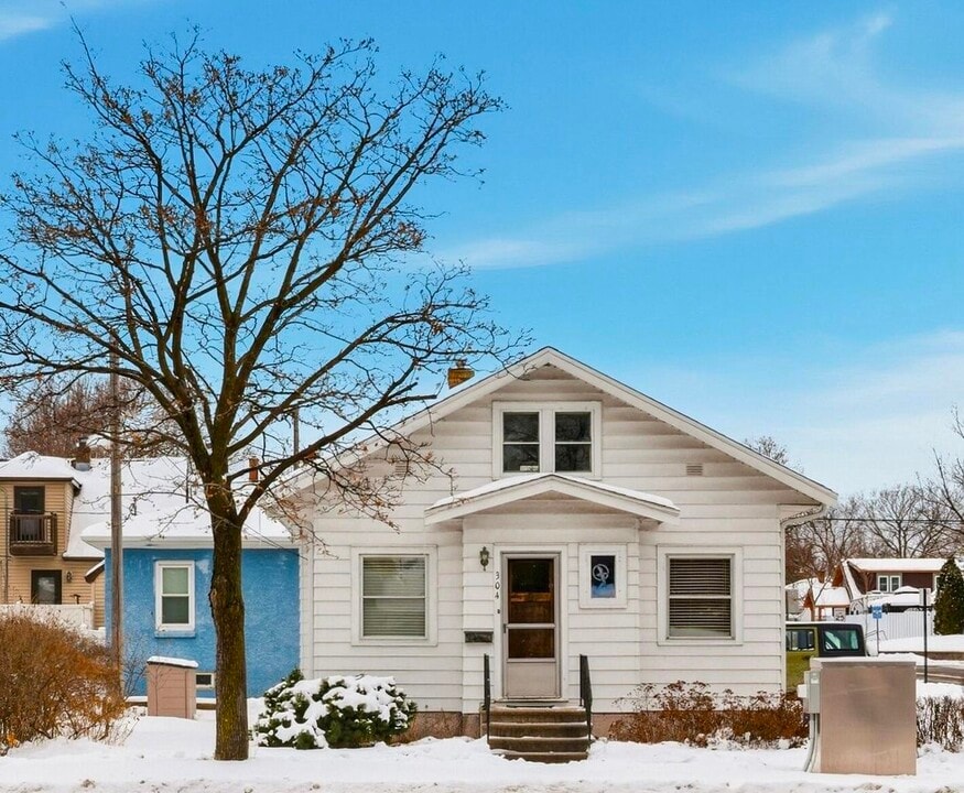 304 Losey Blvd S in La crosse, WI - Foto de edificio