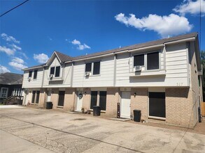517 5th St in Humble, TX - Building Photo - Building Photo