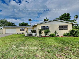 17421 SW 92nd Ct in Palmetto Bay, FL - Building Photo