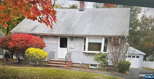 property at 679 Midwood Rd