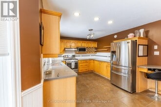 26 Shaw Crescent in Huntsville, ON - Building Photo - Building Photo