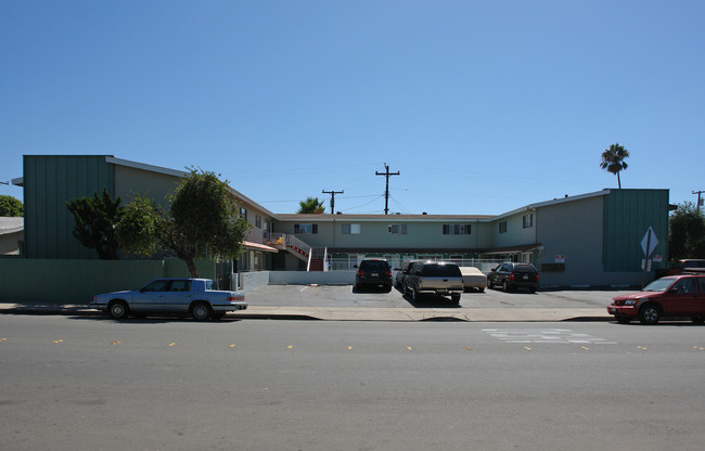 1147 E Lexington Ave in El Cajon, CA - Building Photo - Building Photo