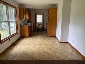 204-A Sycamore St in Nixa, MO - Building Photo - Building Photo