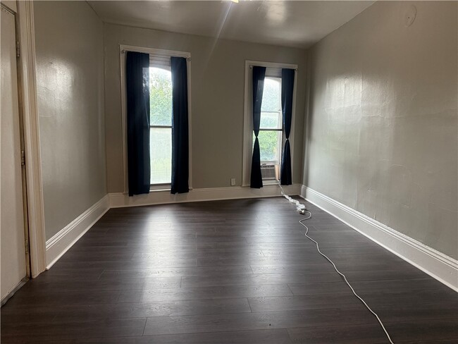 542 W Main St in Rochester, NY - Building Photo - Building Photo