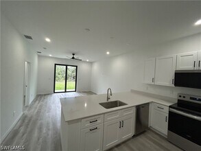 455 Bell Blvd in Lehigh Acres, FL - Building Photo - Building Photo