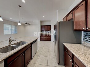 1021 E Lumberjack Trail in Sahuarita, AZ - Building Photo - Building Photo
