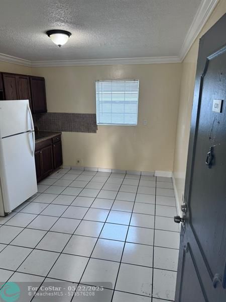 13695 NE 3rd Ct in North Miami, FL - Building Photo