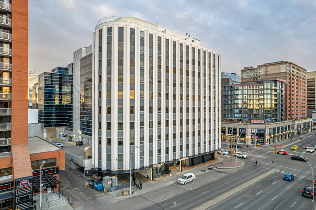 The Executive Lofts in Edmonton, AB - Building Photo - Building Photo