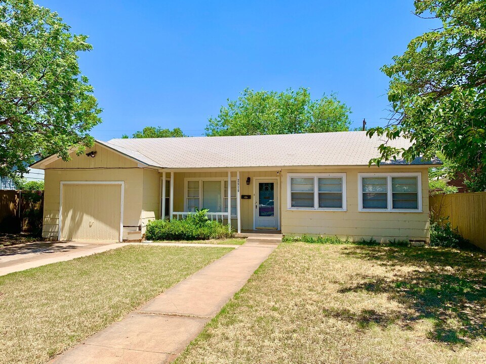 2510 39th St in Lubbock, TX - Building Photo