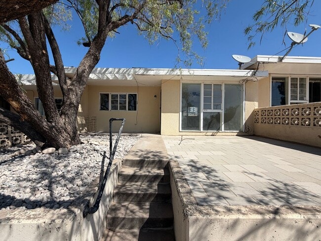 609 W 11th St in Roswell, NM - Building Photo - Building Photo