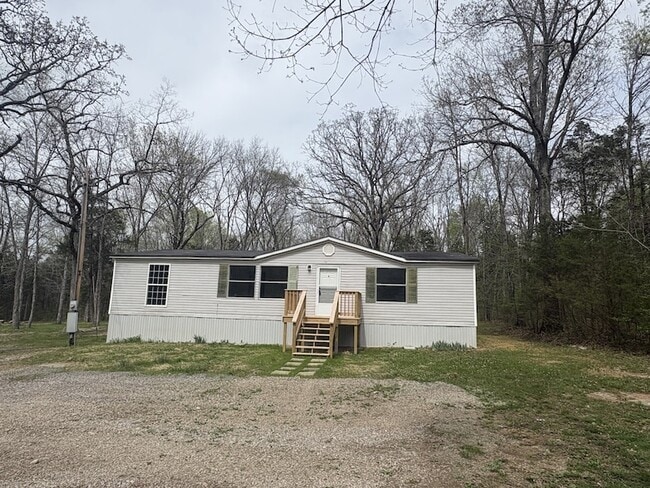 3679 Rocky Glade Rd in Eagleville, TN - Foto de edificio - Building Photo