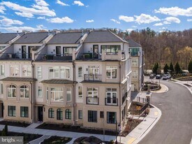 8201 River Rd in Bethesda, MD - Building Photo