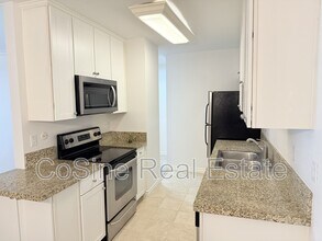 9959 Azuaga St in San Diego, CA - Building Photo - Building Photo