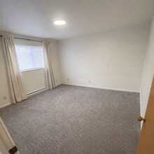 2006 W Woodriver Dr in Carbondale, IL - Building Photo - Building Photo